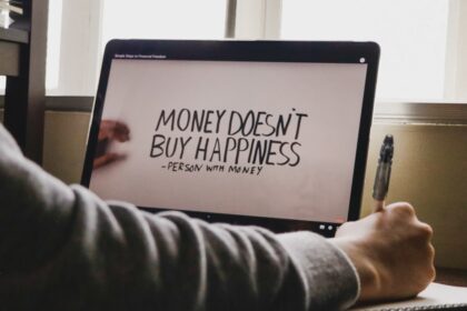 Photo manage money entrepreneur