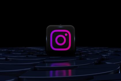 Photo promote business Instagram