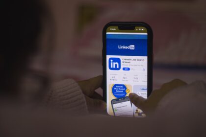 Photo make money from social media fast